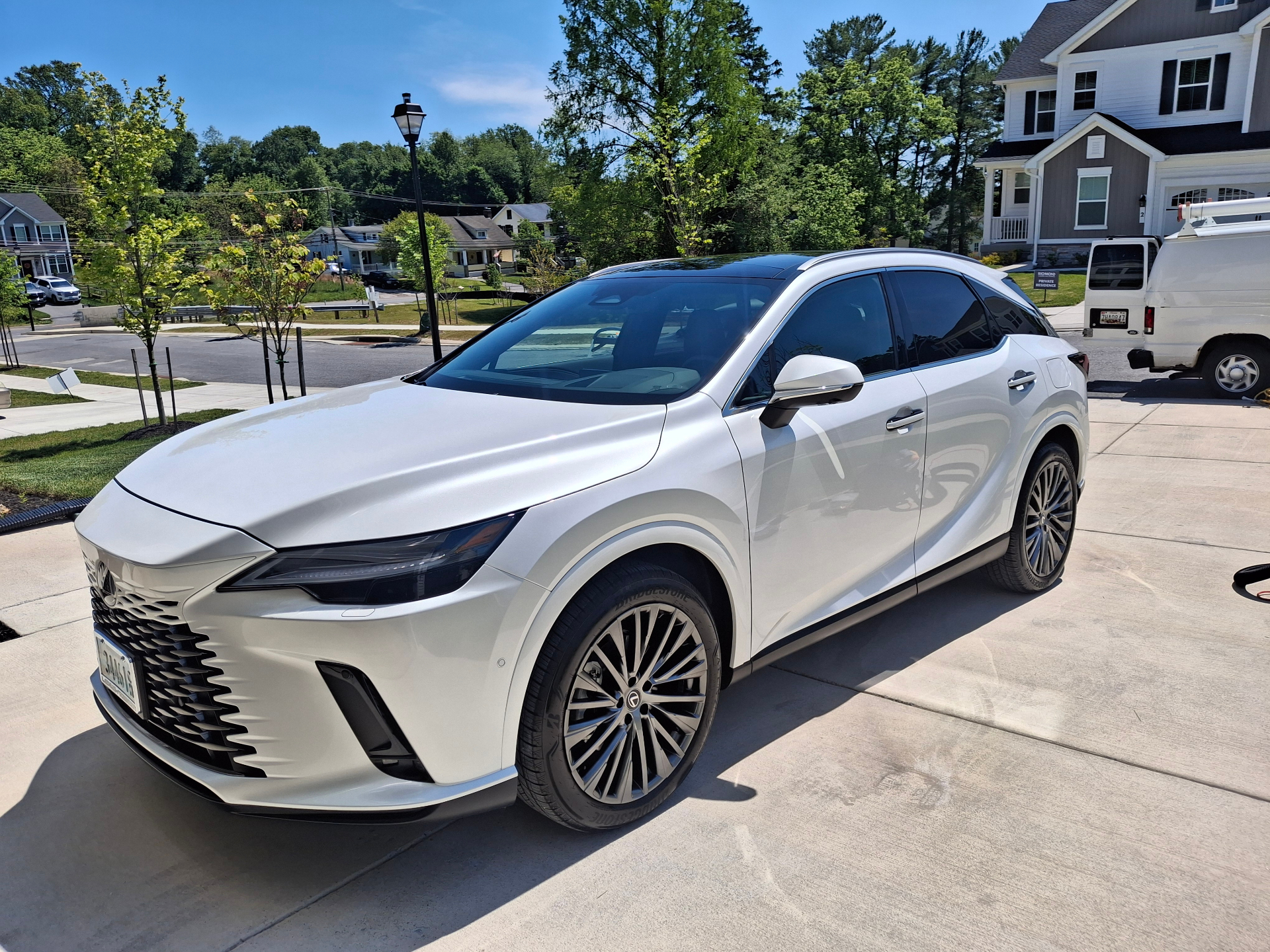 Ceramic coated white Lexus RX with deep mirror gloss